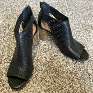 Black, heeled, shoes